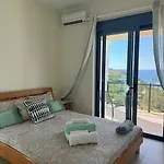 Sea View With 3 Bedrooms & Infinity Pool Mesochorion (Evrytania)