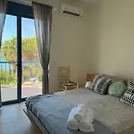 Villa Sea View With 3 Bedrooms & Infinity Pool *