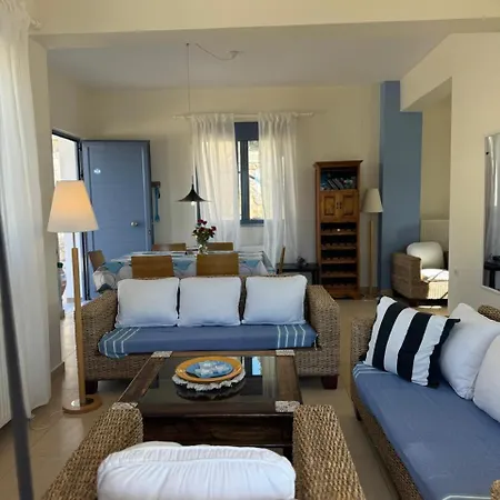 Sea View With 3 Bedrooms & Infinity Pool