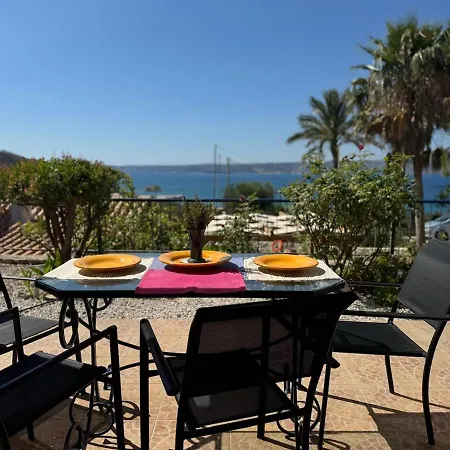 Sea View With 3 Bedrooms & Infinity Pool