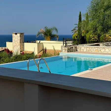 Sea View With 3 Bedrooms & Infinity Pool * Mesokhórion